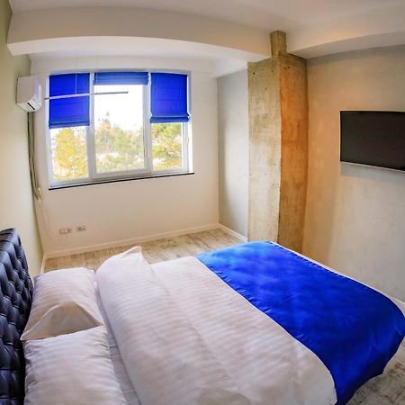 Central Bliss Appartement Suceava Buitenkant foto