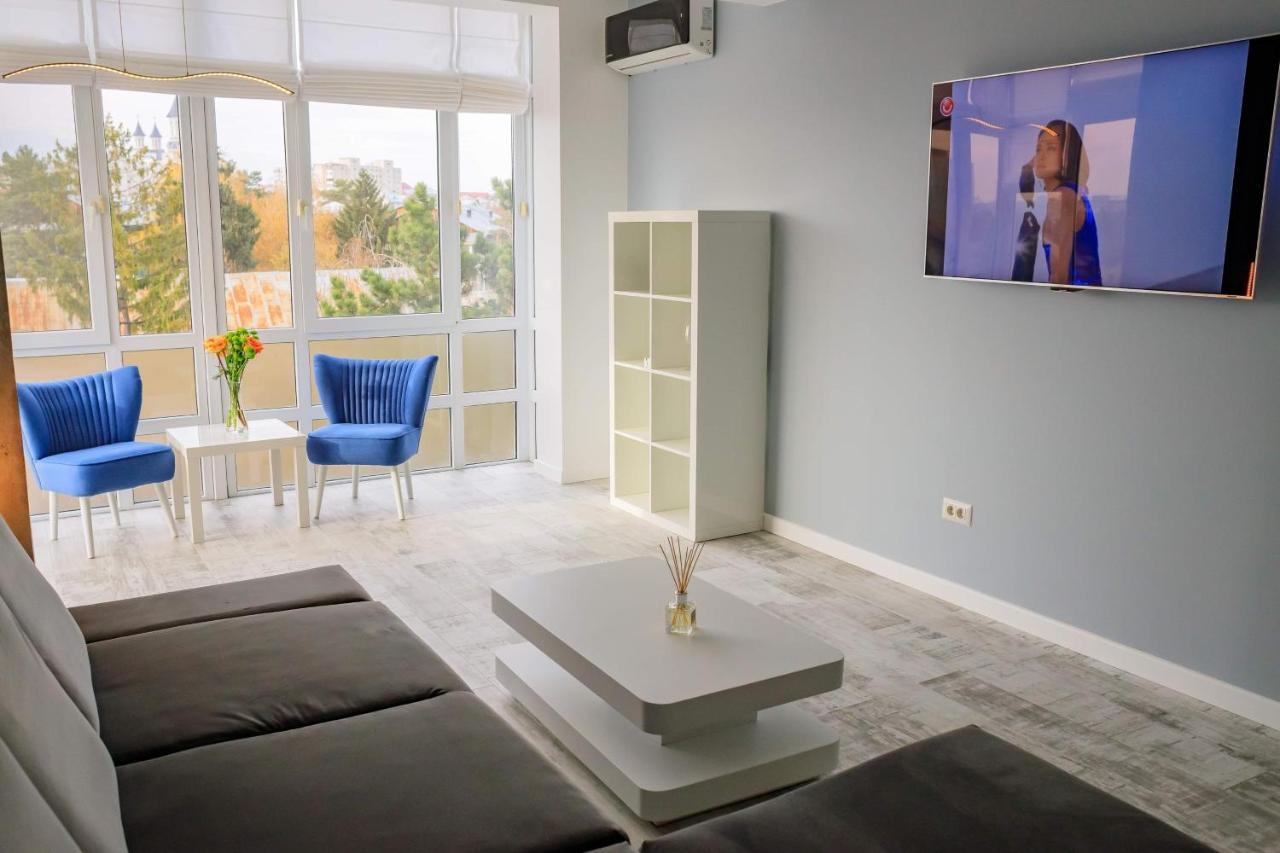 Central Bliss Appartement Suceava Buitenkant foto