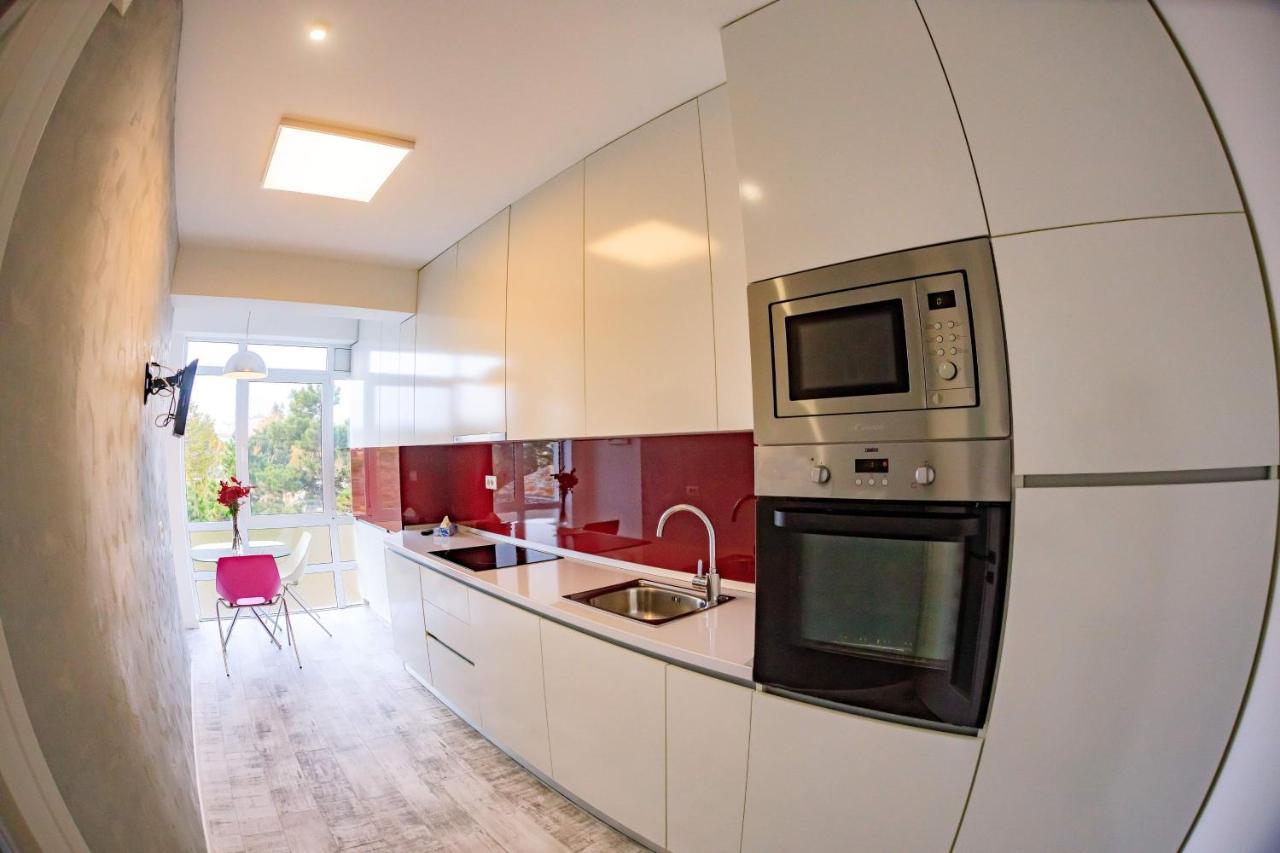 Central Bliss Appartement Suceava Buitenkant foto